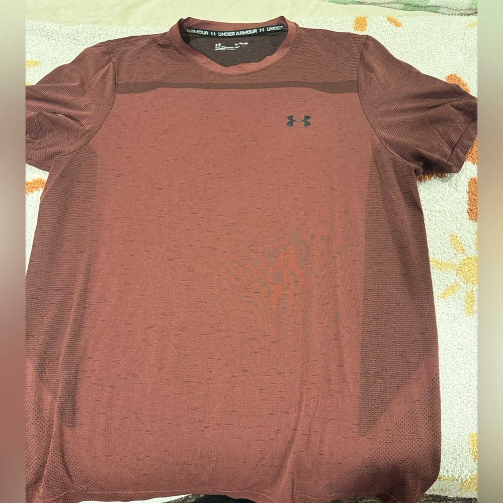 Under Armour Men's Rust Red Short Sleeve Tee